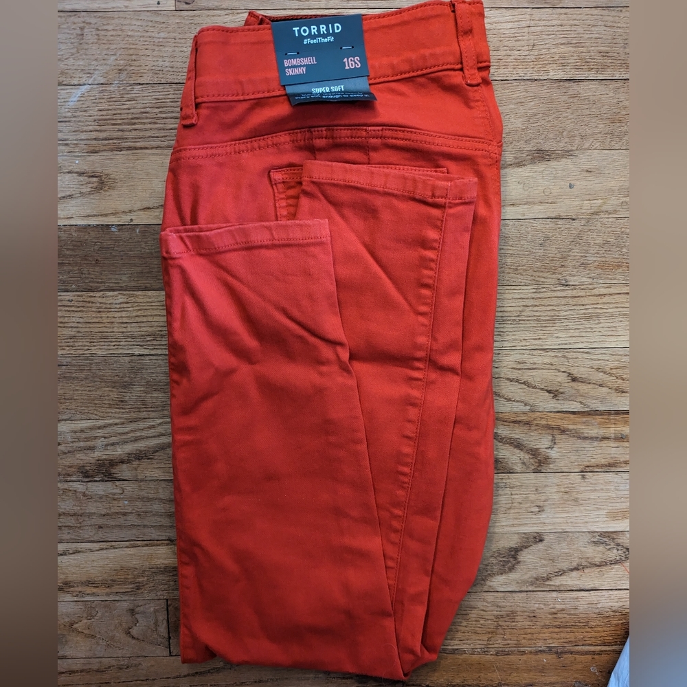 NWT Bombshell Skinny Super Soft High-Rise Jean, red, 16S